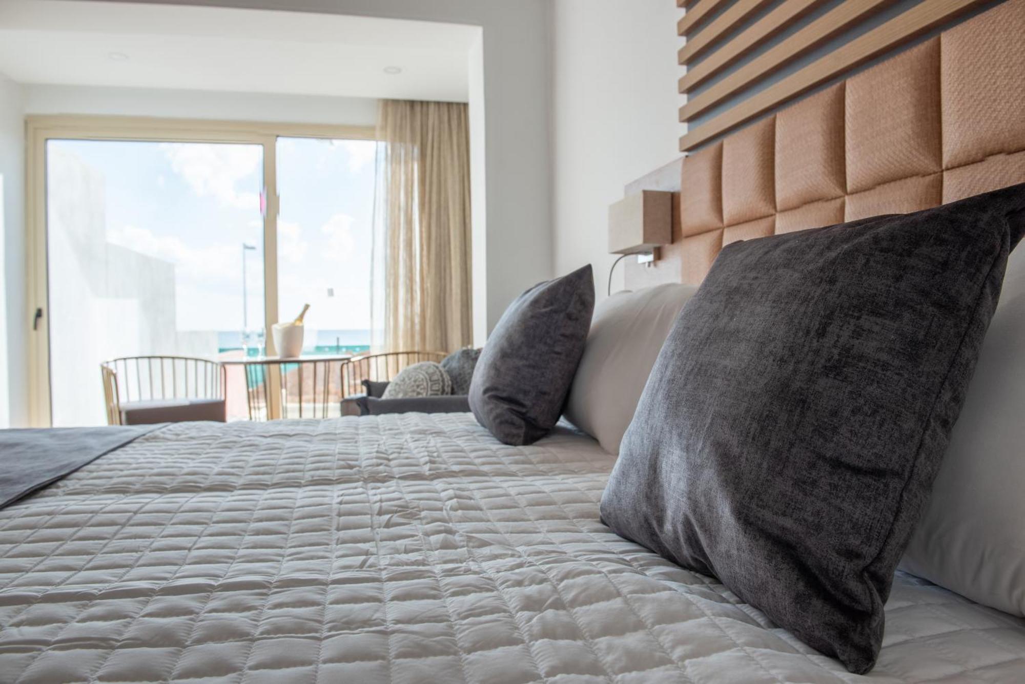Piere - Anne Beach Hotel Ayia Napa Phòng bức ảnh